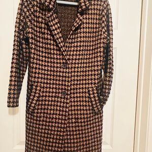 Magaschoni Black and Tan Houndstooth Teddy Jacket